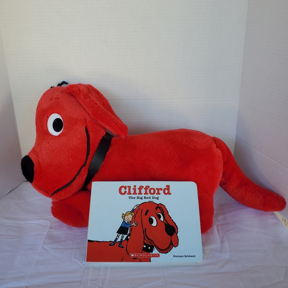 Dakin Vintage Clifford The Big Red Dog Plush 9" With Collar Tag Board Book